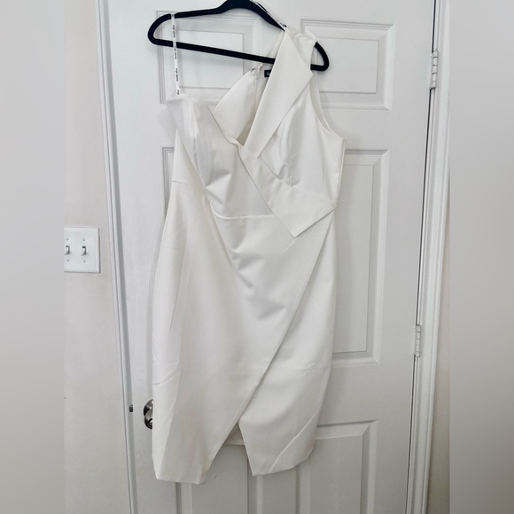 LAVISH ALICE ONE SHOULDER MIDI DRESS - WHITE - Picture 3 of 5